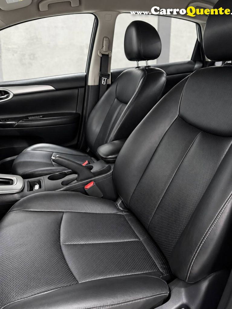 NISSAN   SENTRA SV 2.0 FLEXSTART 16V AUT.   BRANCO 2016 2.0 GÁS NATURAL - Loja