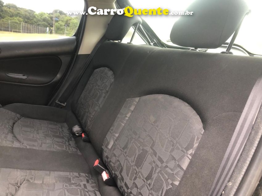 Peugeot 207 1.4 XR 8V FLEX 4P MANUAL - Loja