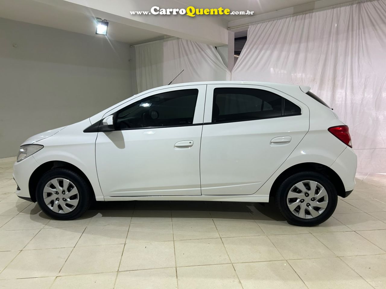 CHEVROLET ONIX 1.4 MPFI LT 8V 2014 - Loja