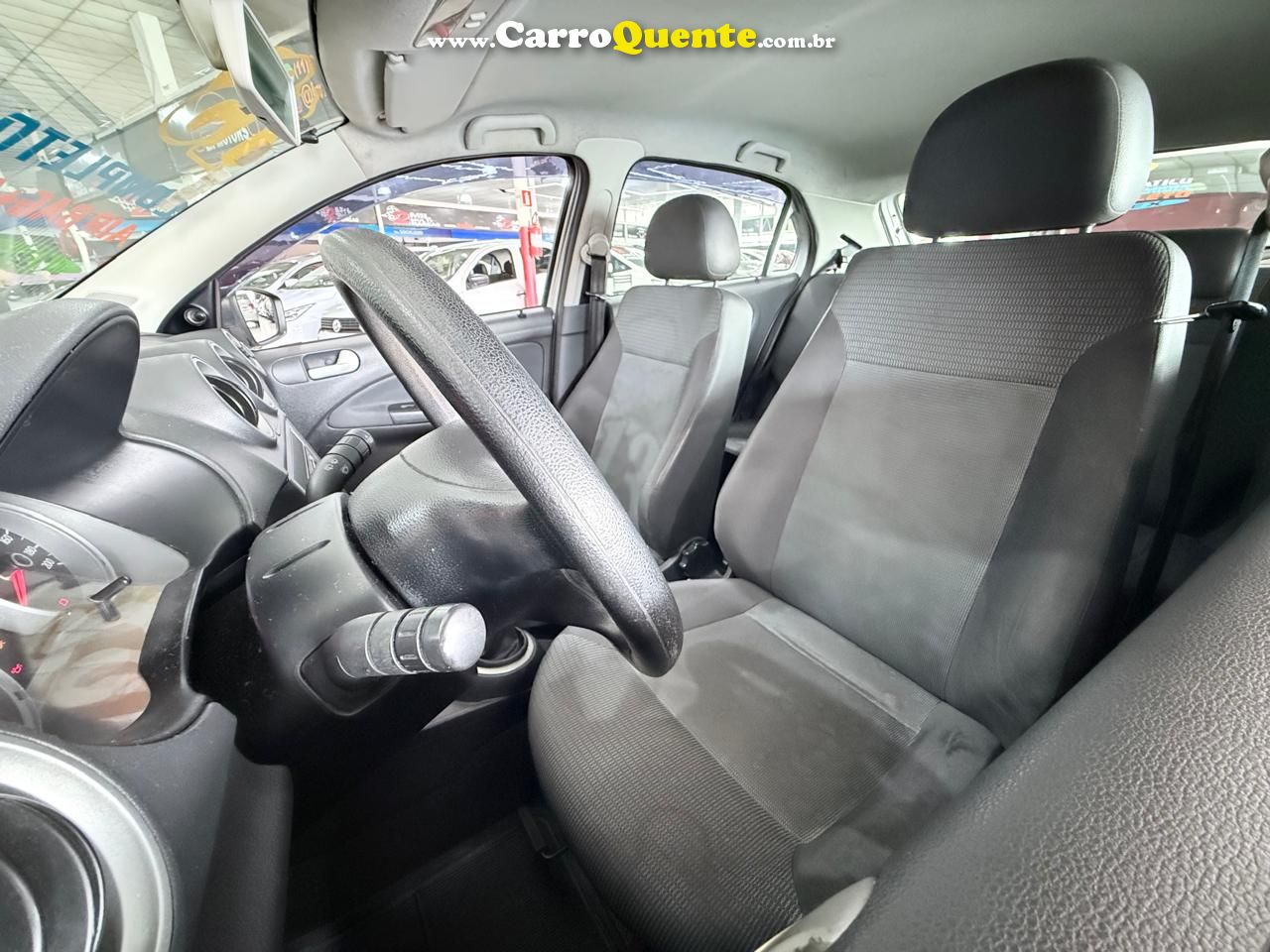 VOLKSWAGEN GOL 1.0 MI 8V G.V 2013 - Loja