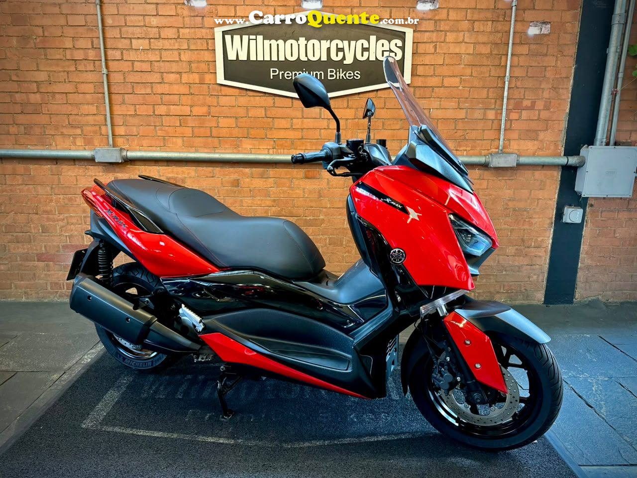 YAMAHA XMAX 250 CONNECTED ABS 2024 - Loja
