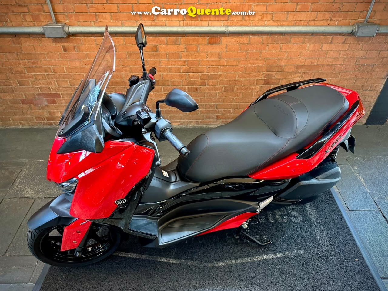 YAMAHA XMAX 250 CONNECTED ABS 2024 - Loja