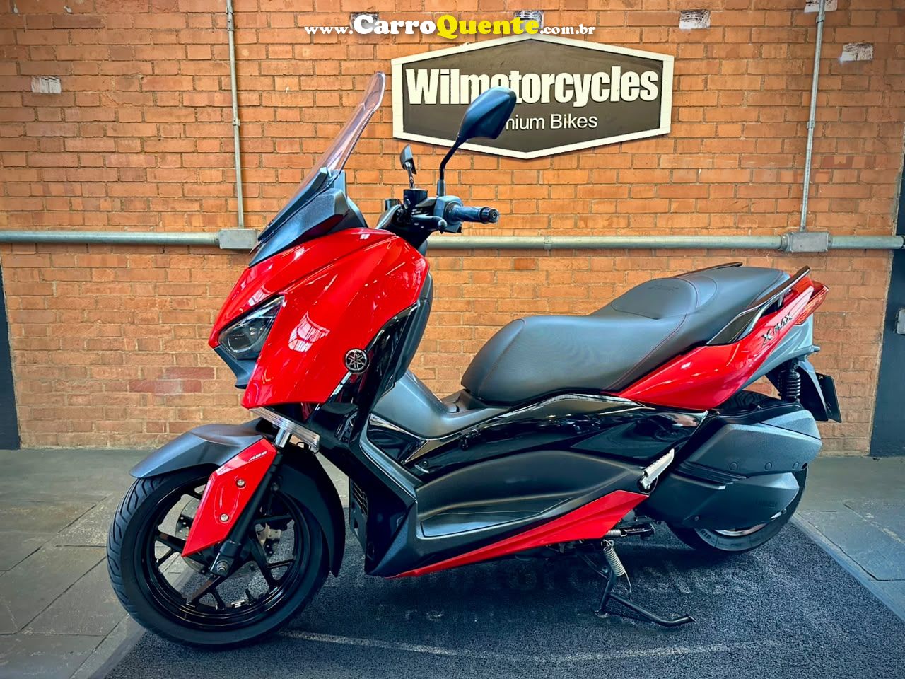 YAMAHA XMAX 250 CONNECTED ABS 2024 - Loja