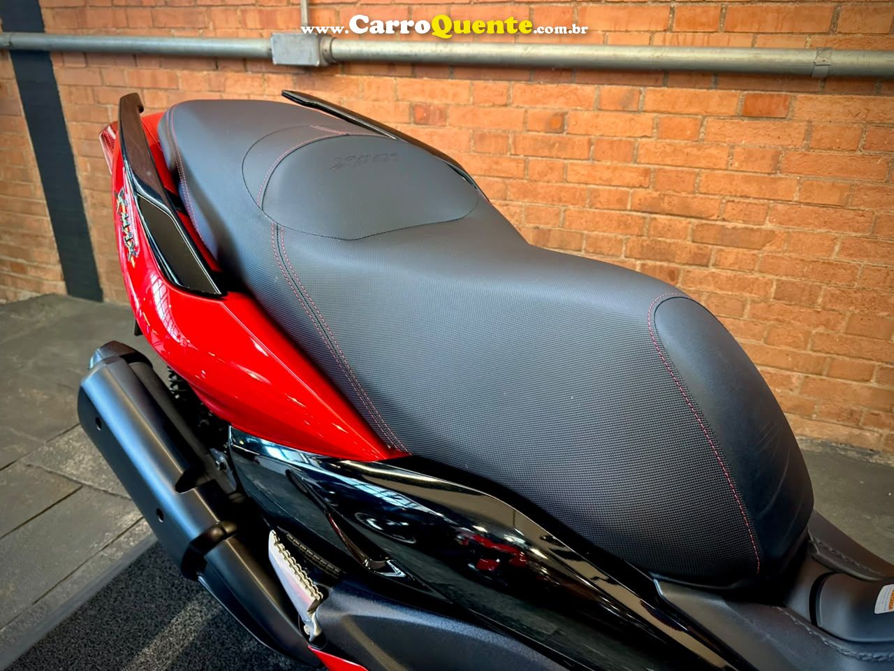 YAMAHA XMAX 250 CONNECTED ABS 2024 - Loja