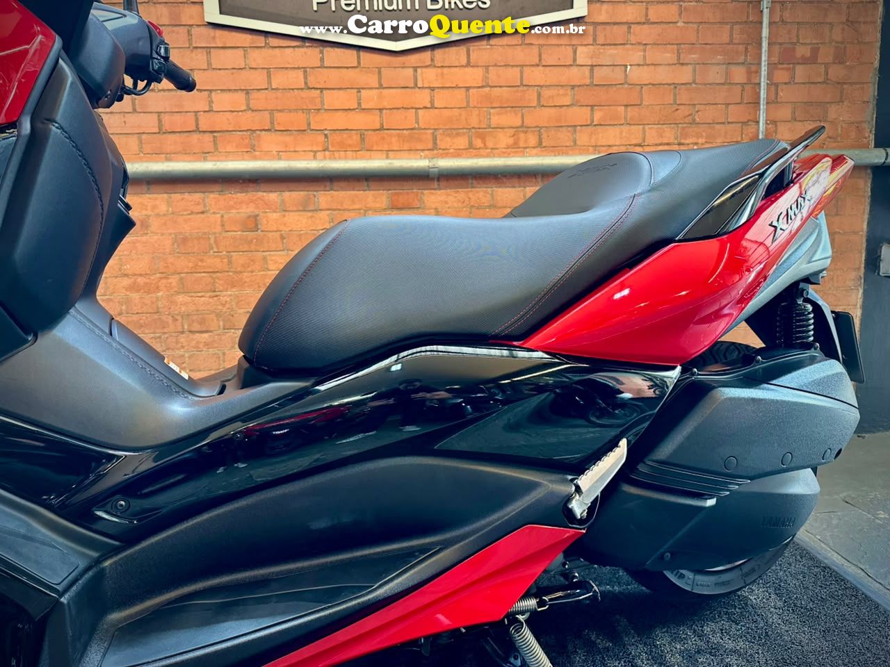 YAMAHA XMAX 250 CONNECTED ABS 2024 - Loja