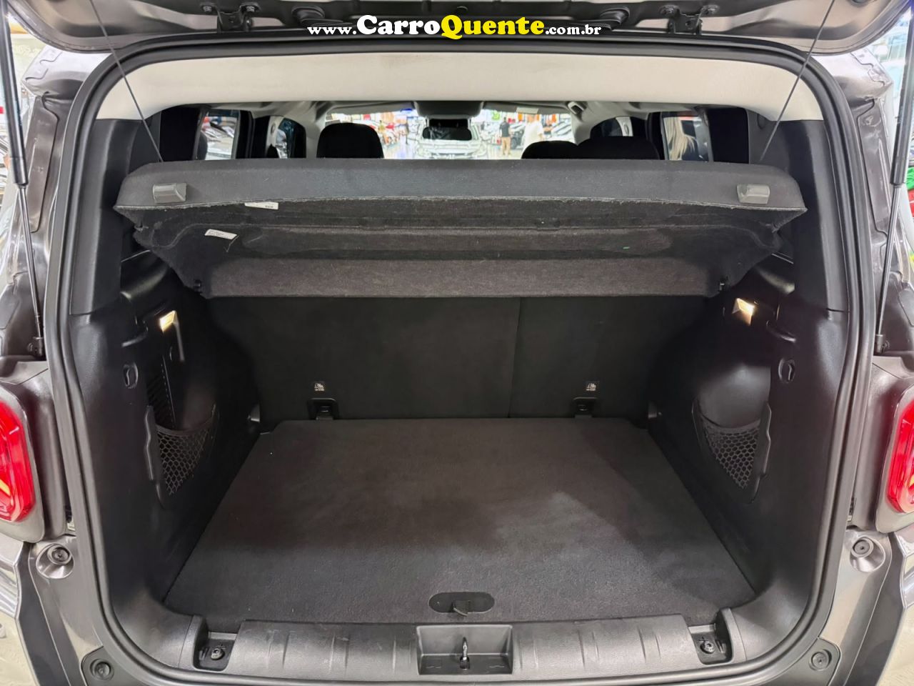 JEEP RENEGADE 1.3 T270 TURBO SPORT 2024 - Loja