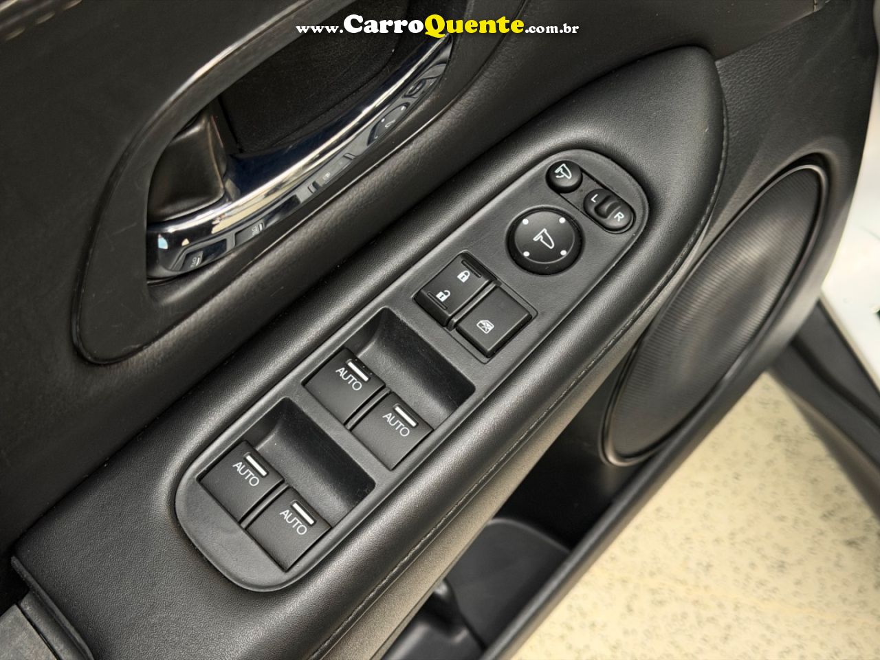 HONDA HR-V 1.8 16V EXL 2016 - Loja