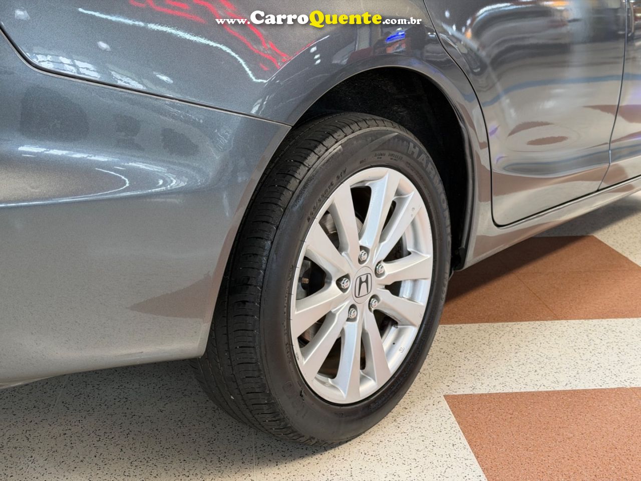 HONDA CIVIC 2.0 LXR 16V 2014 - Loja