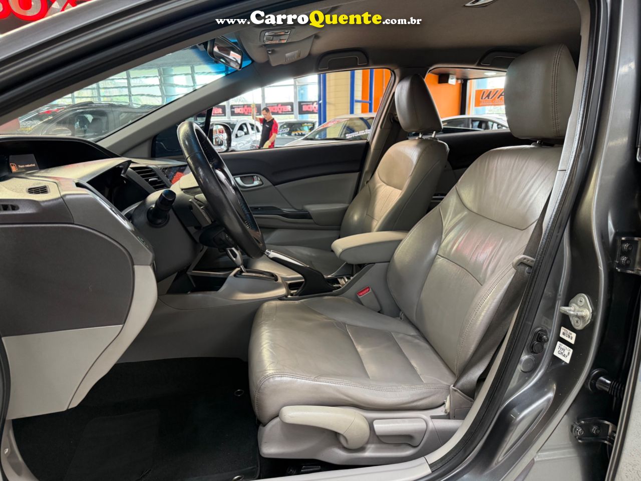 HONDA CIVIC 2.0 LXR 16V 2014 - Loja