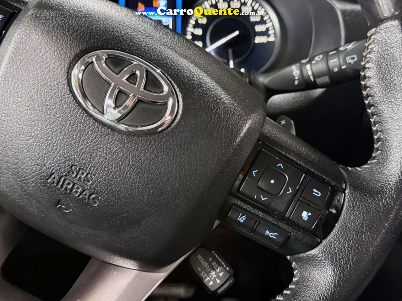 TOYOTA HILUX SW4 2.8 D-4D TURBO SRX 7L 4X4 2023 - Loja