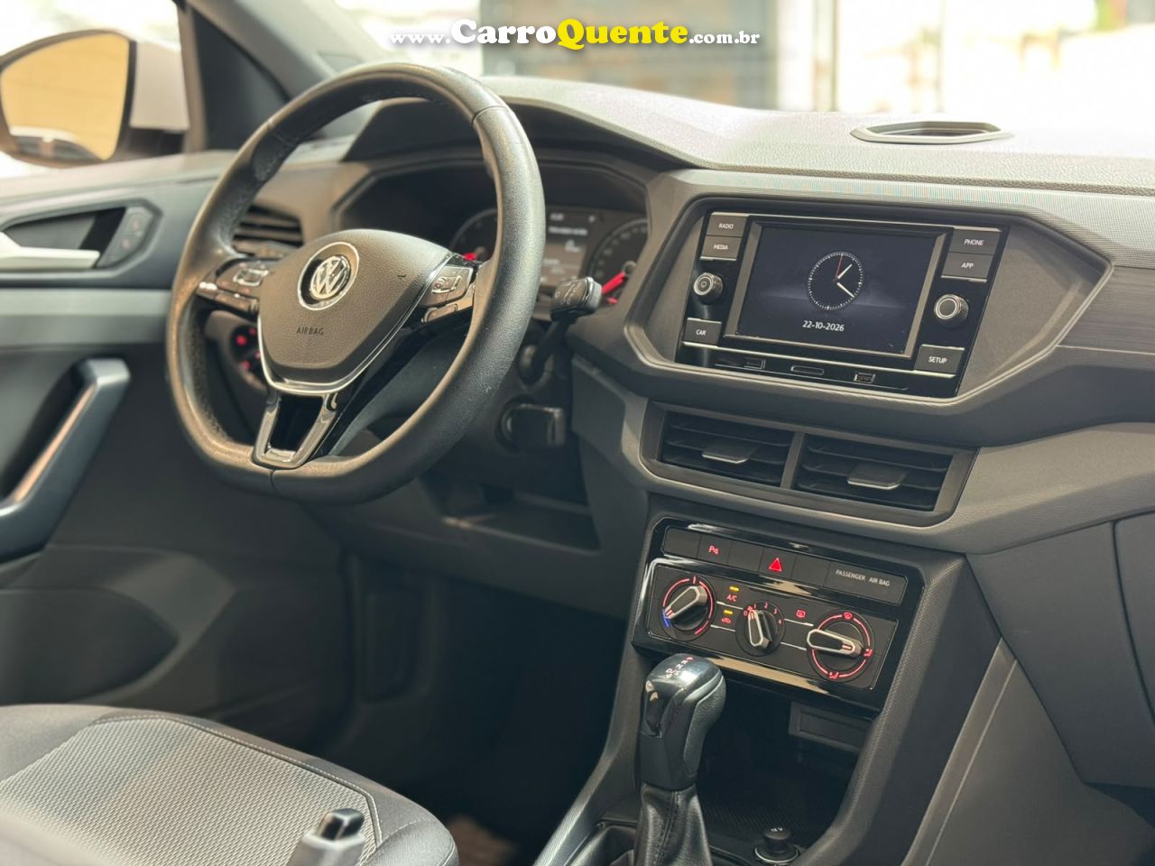 VOLKSWAGEN T-CROSS 1.0 200 TSI TOTAL 2020 - Loja