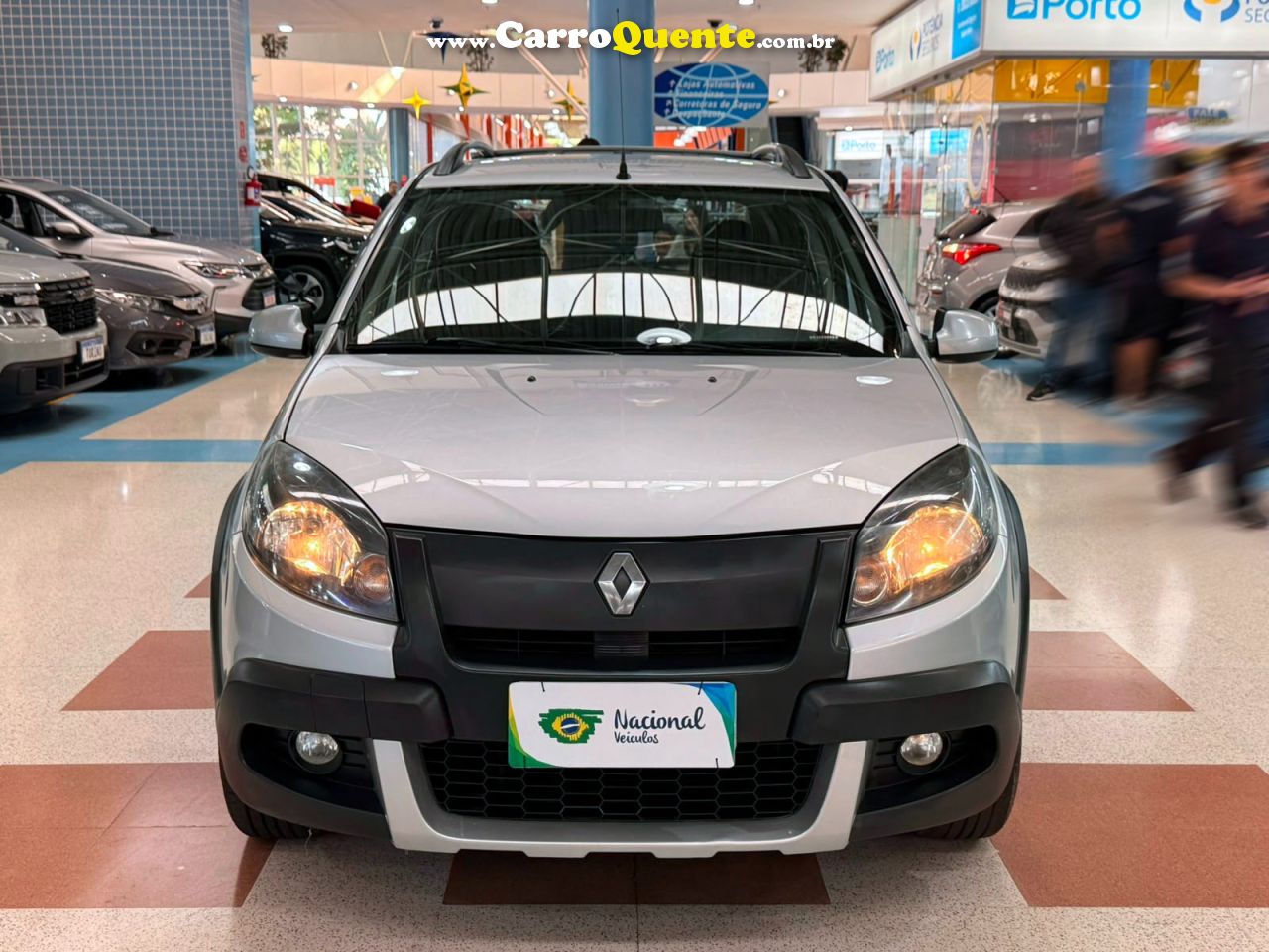 RENAULT SANDERO 1.6 STEPWAY 8V 2013 - Loja