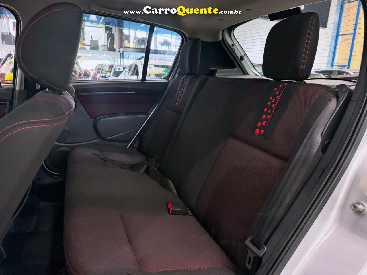 RENAULT SANDERO 1.6 STEPWAY 8V 2013 - Loja