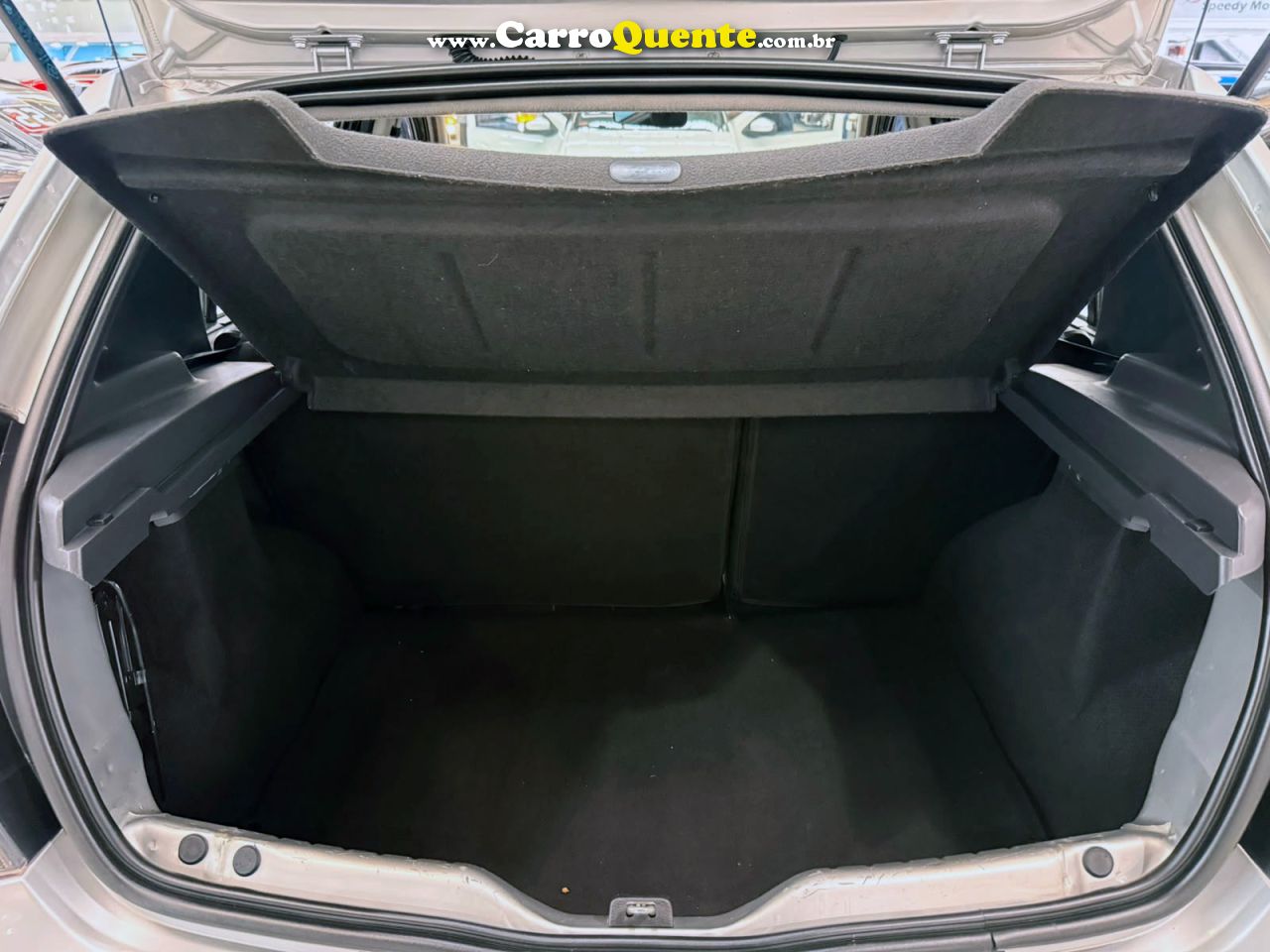 RENAULT SANDERO 1.6 STEPWAY 8V 2013 - Loja
