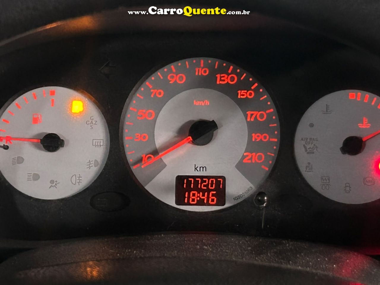 RENAULT   CLIO CAMPUS HI-FLEX 1.0 16V 3P   PRATA 2008 1.0 GASOLINA - Loja