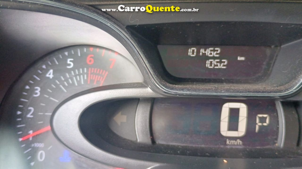 RENAULT   CAPTUR INTENSE 2.0 16V FLEX 5P AUT.   VERMELHO 2017 2.0 FLEX - Loja