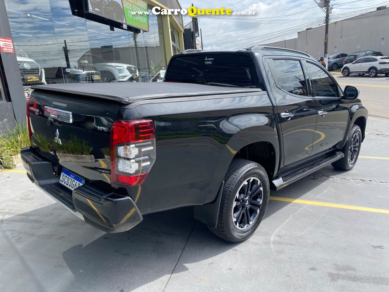 MITSUBISHI   L200 TRITON SPORT HPE 2.4 CD DIESEL AUT.   PRETO 2023 2.4 DIESEL - Loja