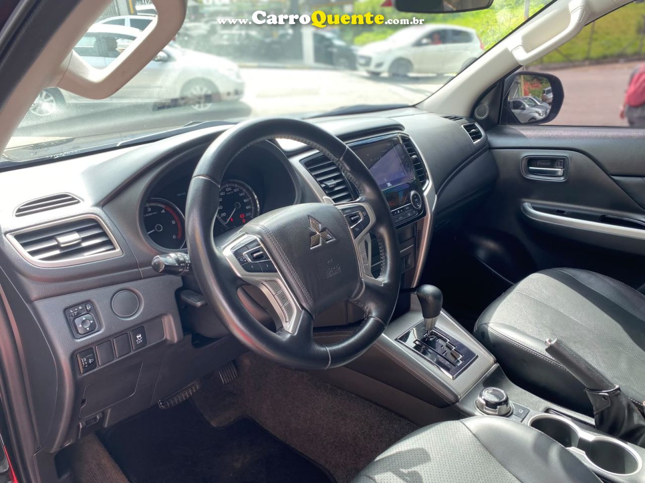 MITSUBISHI   L200 TRITON SPORT HPE 2.4 CD DIESEL AUT.   PRETO 2023 2.4 DIESEL - Loja