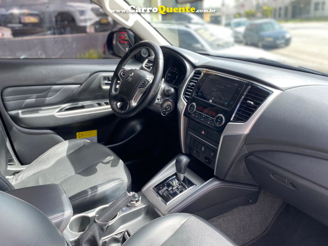 MITSUBISHI   L200 TRITON SPORT HPE 2.4 CD DIESEL AUT.   PRETO 2023 2.4 DIESEL - Loja