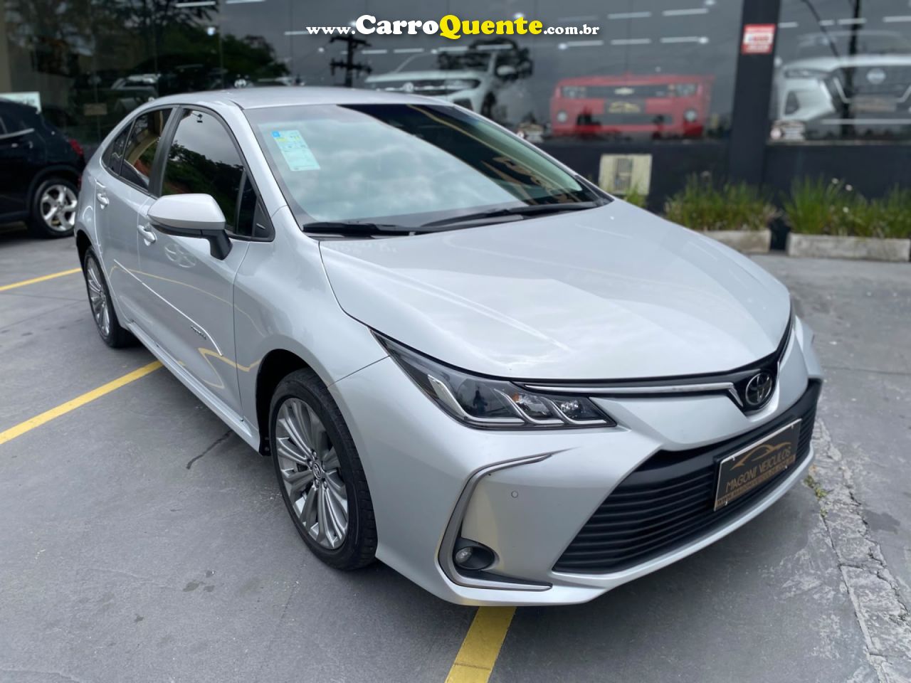 TOYOTA   COROLLA XEI 2.0 FLEX 16V AUT.   PRATA 2023 2.0 FLEX - Loja