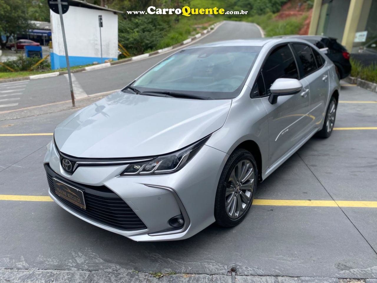 TOYOTA   COROLLA XEI 2.0 FLEX 16V AUT.   PRATA 2023 2.0 FLEX - Loja