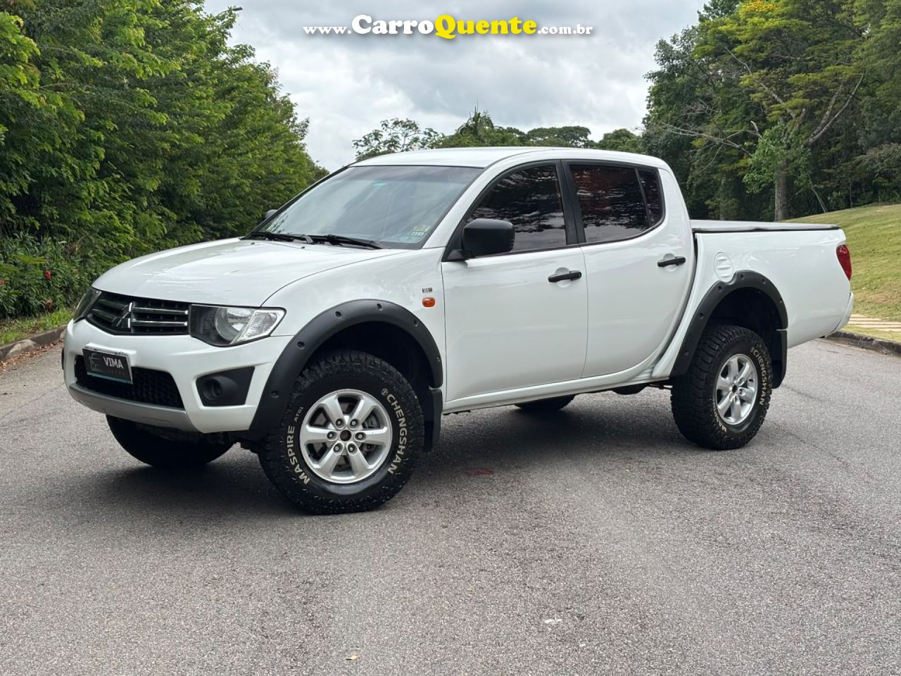 MITSUBISHI   L200 TRITON GLS 3.2 CD TB INT.DIESEL MEC   BRANCO 2013 3.2 DIESEL - Loja