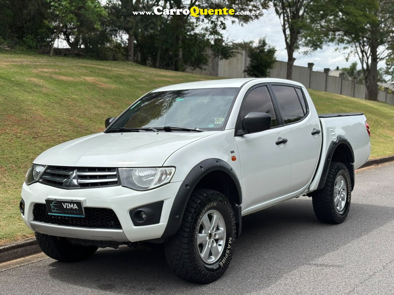 MITSUBISHI   L200 TRITON GLS 3.2 CD TB INT.DIESEL MEC   BRANCO 2013 3.2 DIESEL - Loja