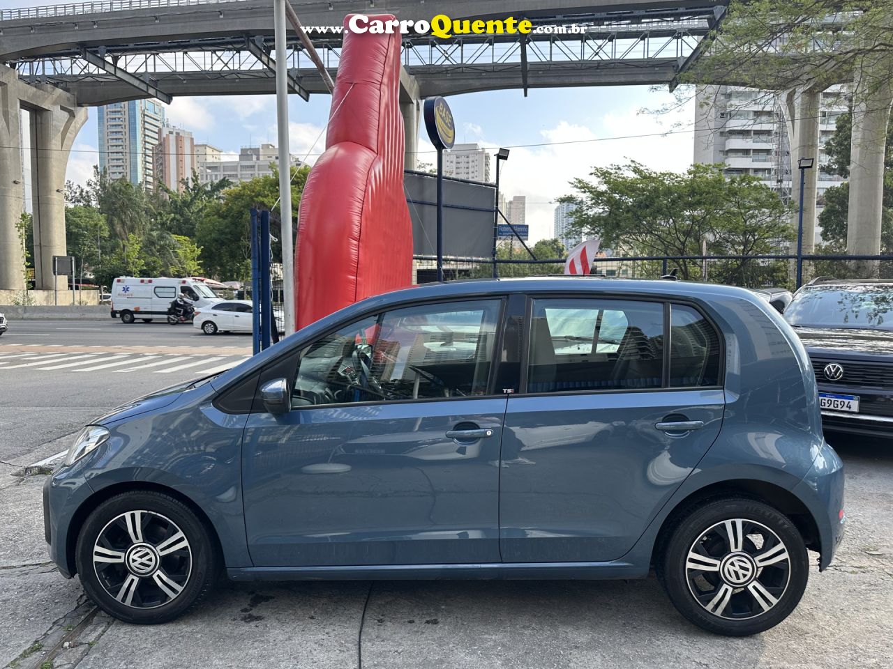 VOLKSWAGEN   UP! MOVE 1.0 TOTAL FLEX 12V 5P   AZUL 2018 1.0 FLEX - Loja