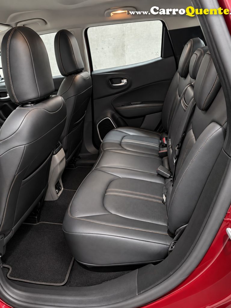 FIAT   TORO VOLCANO 2.0 16V 4X4 TB DIESEL AUT.   VERMELHO 2017 2.0 DIESEL - Loja