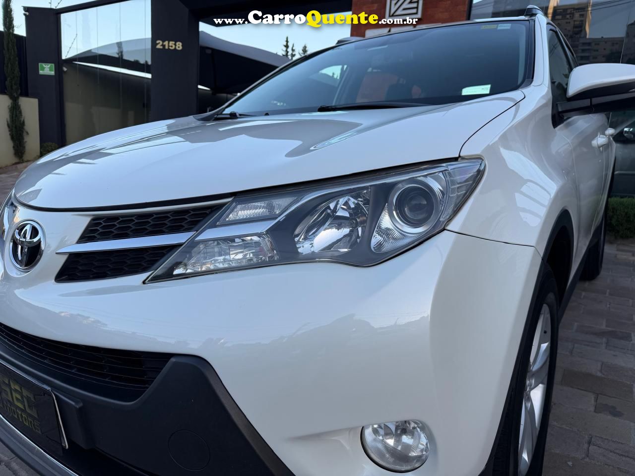 TOYOTA   RAV4 2.0 4X4 16V AUT.   BRANCO 2014 2.0 GASOLINA - Loja