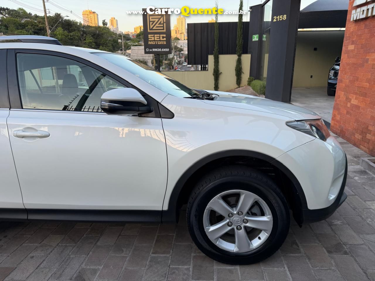 TOYOTA   RAV4 2.0 4X4 16V AUT.   BRANCO 2014 2.0 GASOLINA - Loja