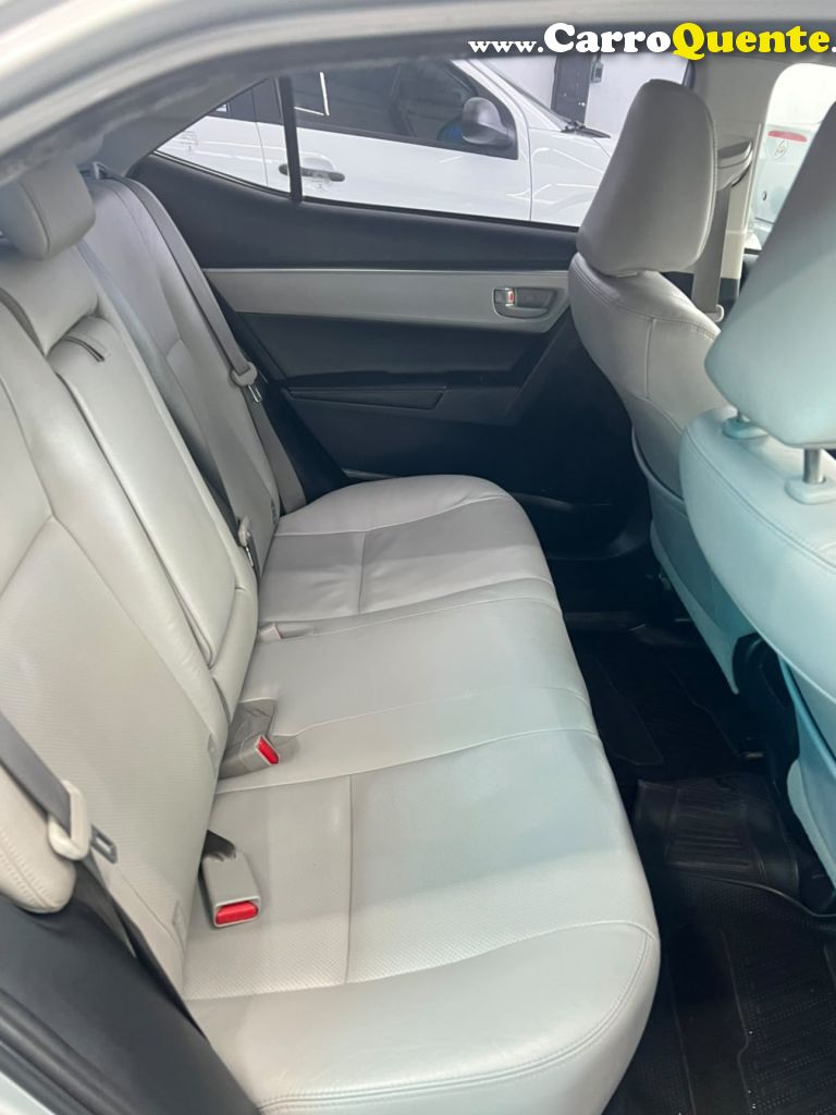 TOYOTA   COROLLA XEI 2.0 FLEX 16V AUT.   PRATA 2017 2.0 FLEX - Loja