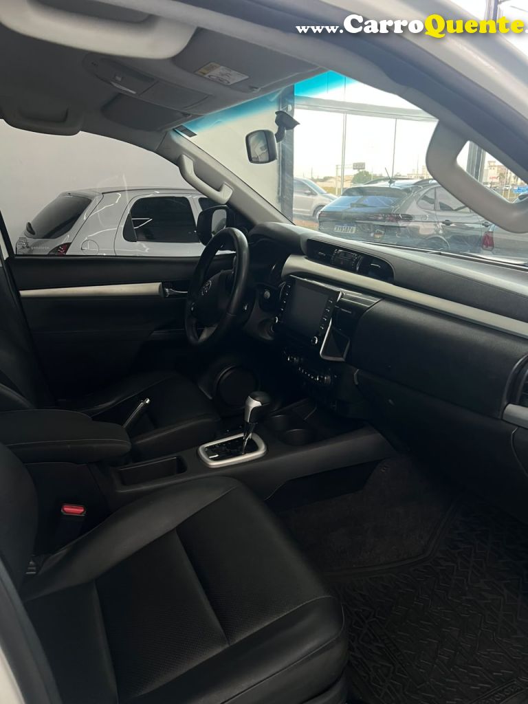 TOYOTA   HILUX CD SR 4X4 2.8 TDI DIESEL AUT.   BRANCO 2022 2.8 DIESEL - Loja