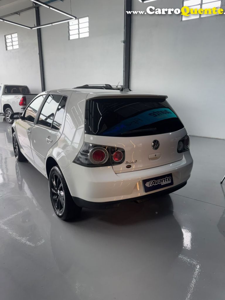 VOLKSWAGEN   GOLF SPORTLINE 1.6 MI TOTAL FLEX 8V 4P   BRANCO 2011 1.6 FLEX - Loja