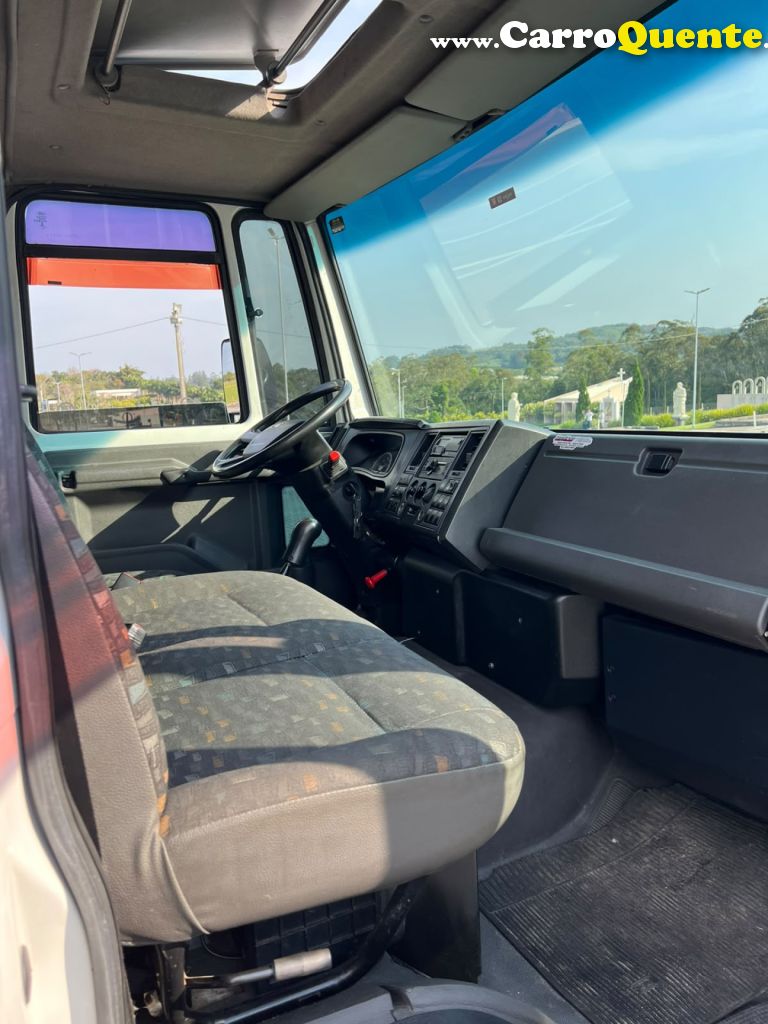 FORD   CARGO 816 E816 S TURBO 2P (DIESEL)(E5)   BRANCO 2015 0 DIESEL - Loja