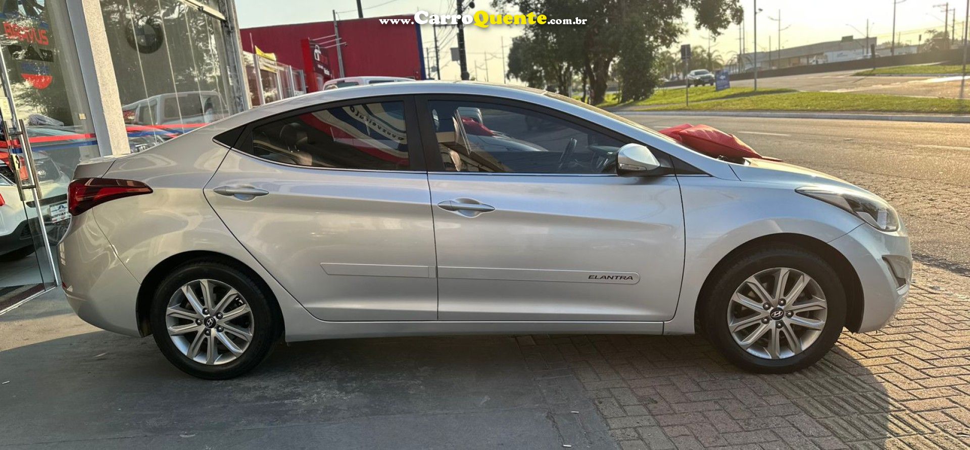 HYUNDAI   ELANTRA GLS 2.0 16V FLEX AUT.   PRATA 2016 2.0 FLEX - Loja