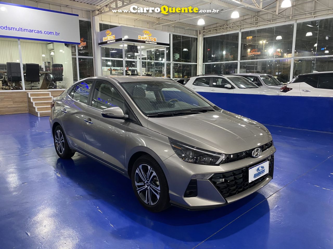 HYUNDAI   HB20S PLATINUM PLUS 1.0 TB FLEX 12V AUT.   PRATA 2024 1.0 FLEX - Loja