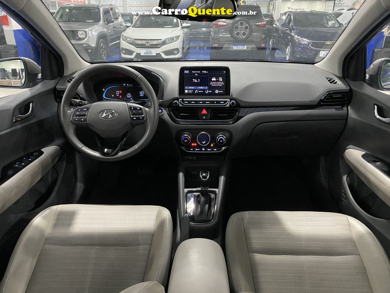 HYUNDAI   HB20S PLATINUM PLUS 1.0 TB FLEX 12V AUT.   PRATA 2024 1.0 FLEX - Loja
