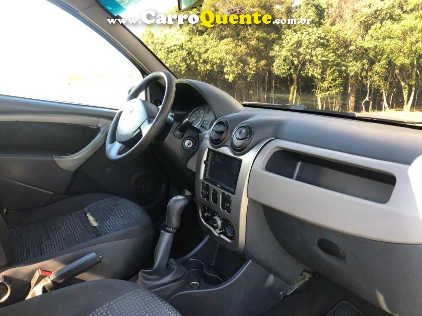 Renault SANDERO 1.0 EXPRESSION 16V FLEX 4P MANUAL - Loja