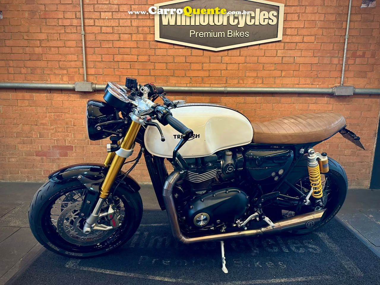 TRIUMPH THRUXTON R 2018 - Loja