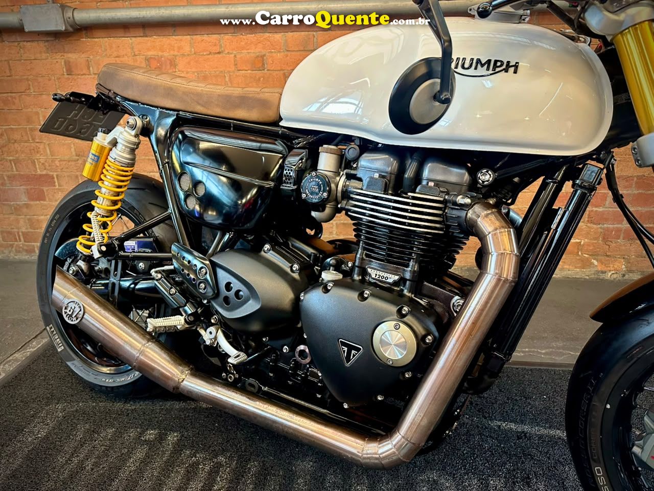 TRIUMPH THRUXTON R 2018 - Loja