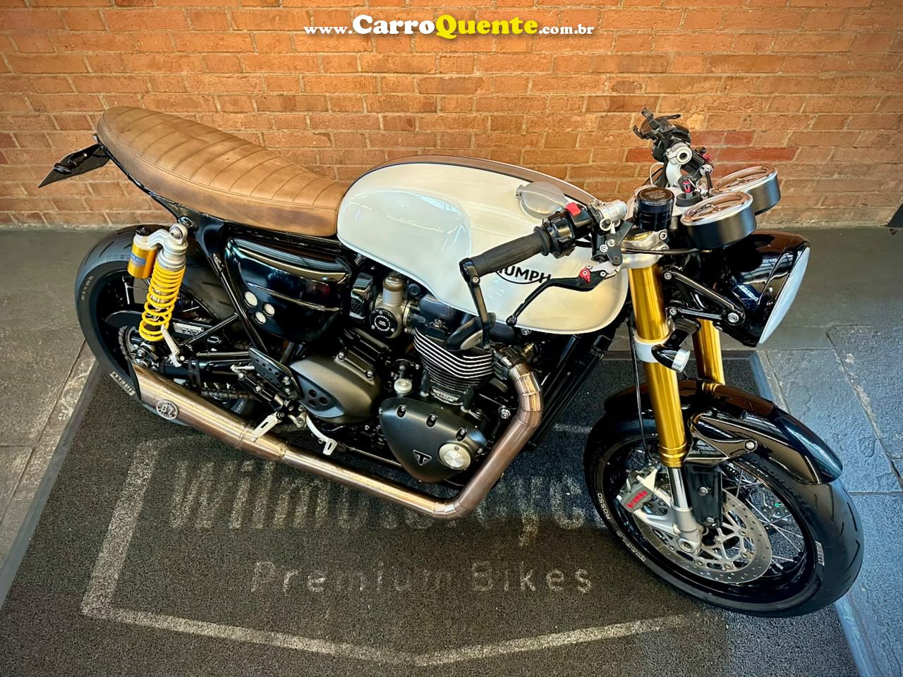 TRIUMPH THRUXTON R 2018 - Loja