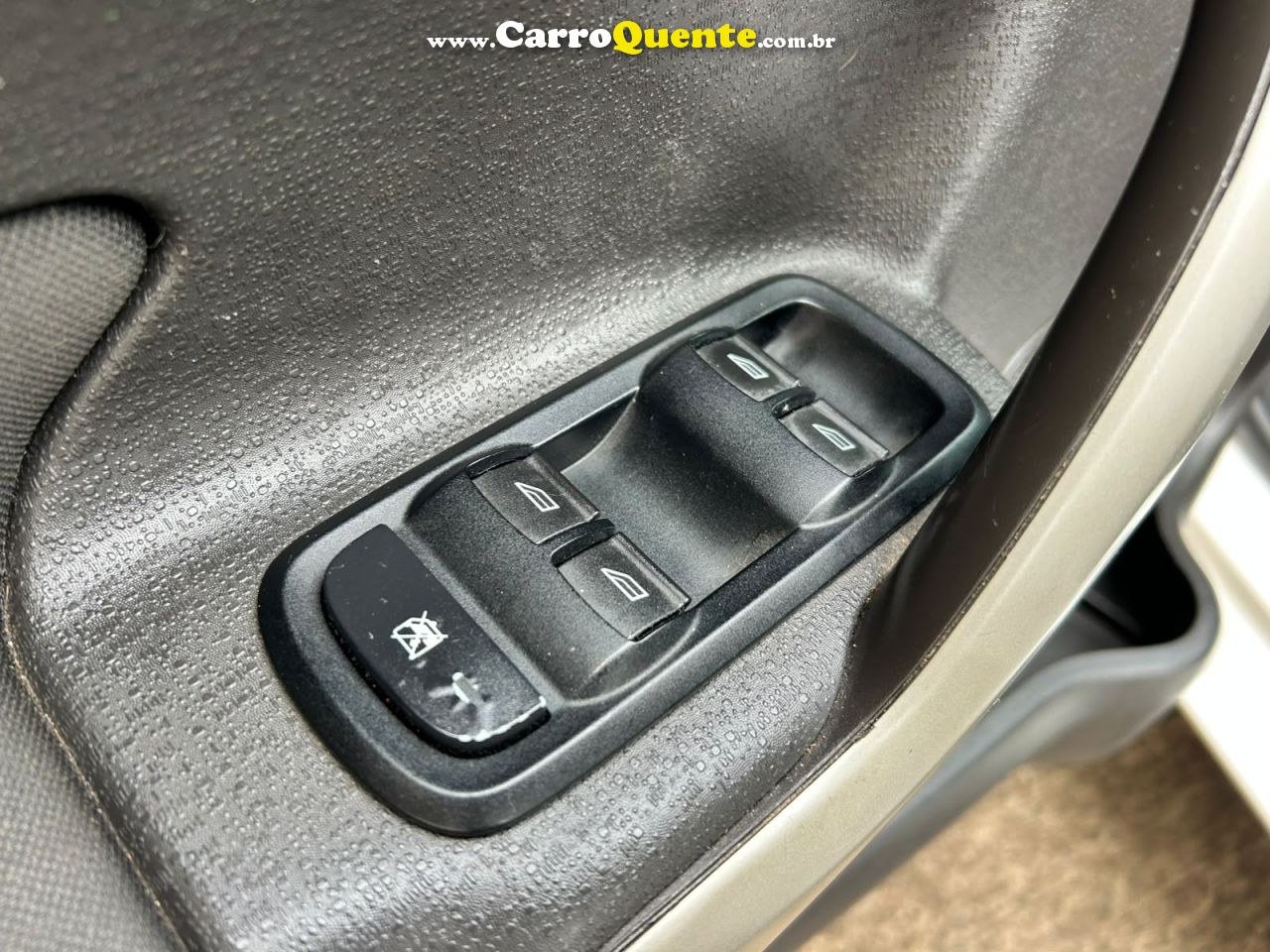 FORD FIESTA 1.6 SE HATCH 16V 2013 - Loja