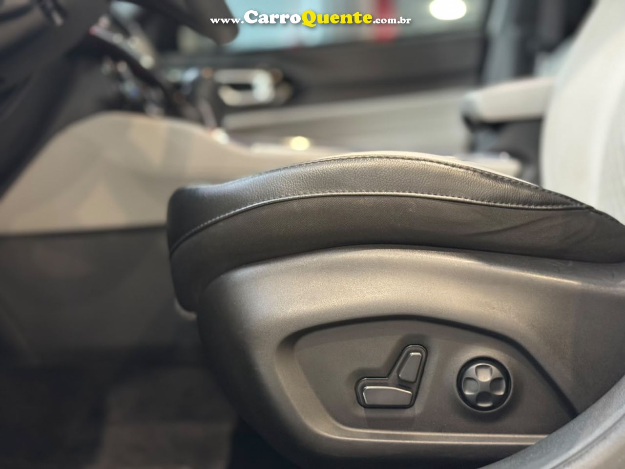 JEEP COMMANDER 1.3 T270 TURBO OVERLAND 2022 - Loja