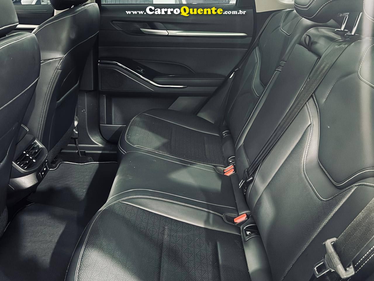 HAVAL H6 1.5 HEV PREMIUM E-TRACTION C/ BAIXA KM 2025 - Loja