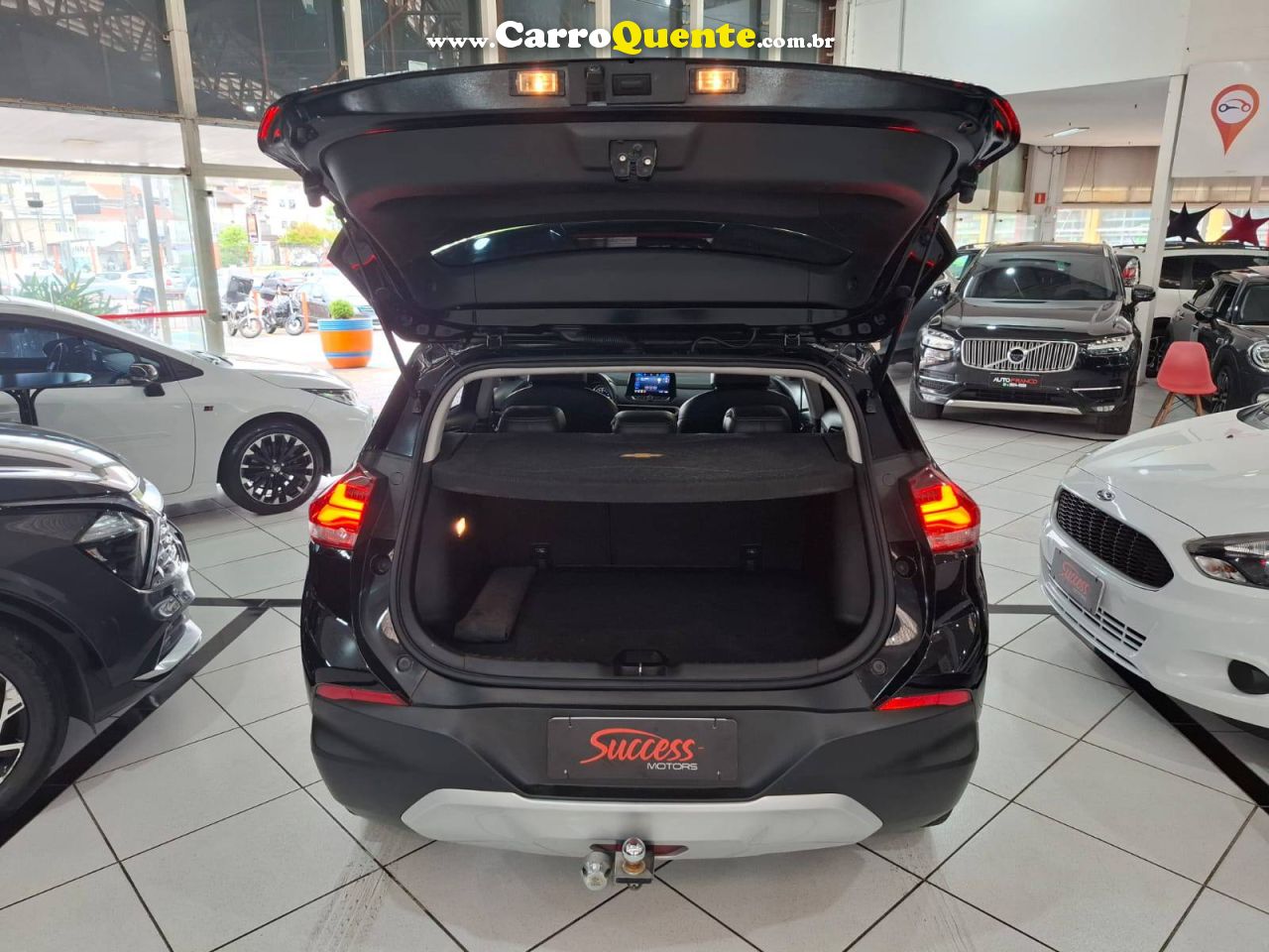 TRACKER 1.0 TURBO PREMIER C/ BAIXA KM 2021 - Loja