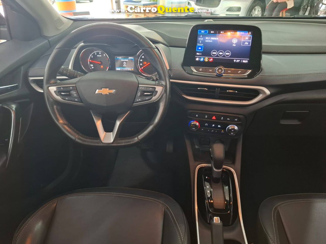 TRACKER 1.0 TURBO PREMIER C/ BAIXA KM 2021 - Loja