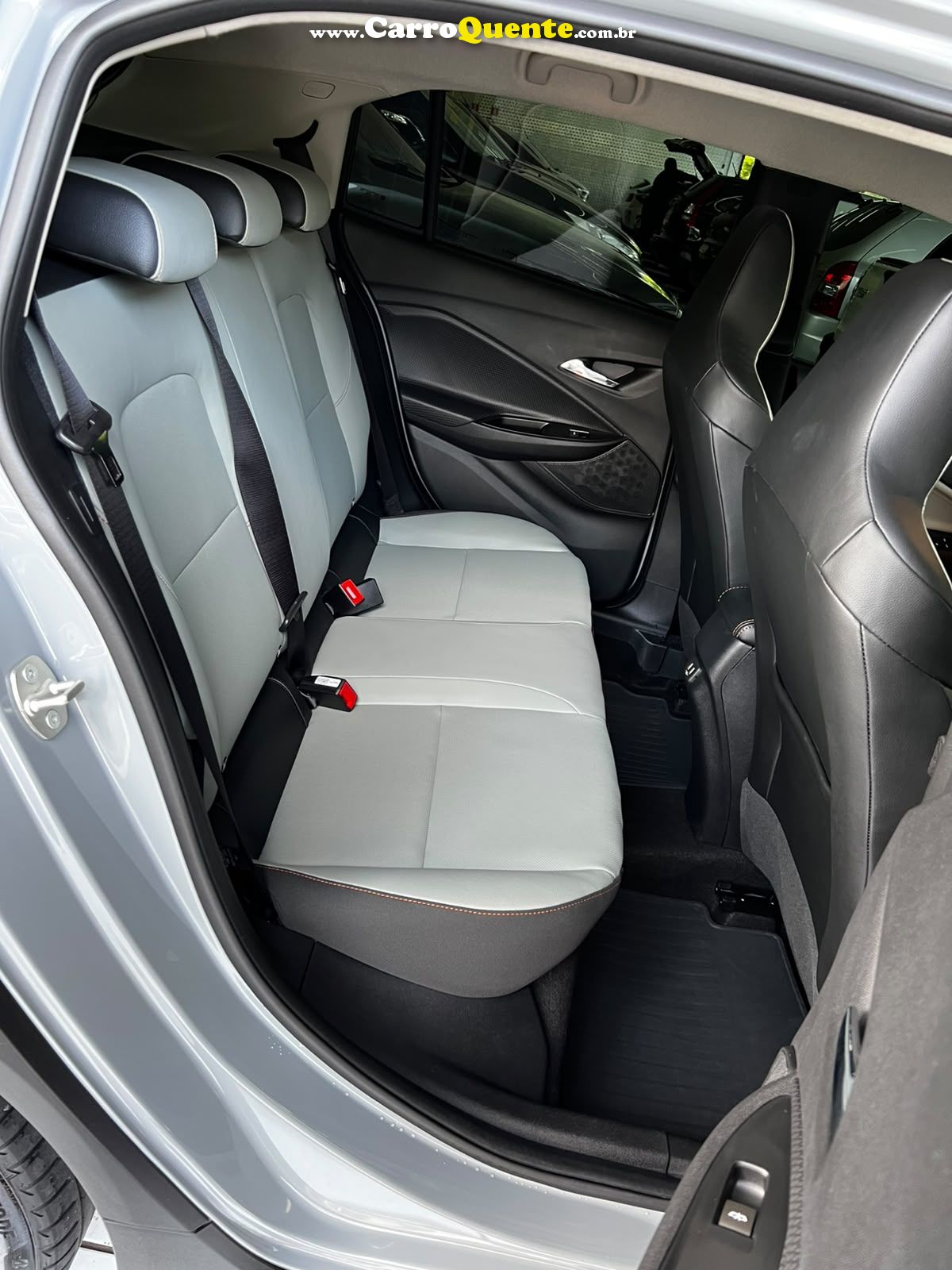 CHEVROLET SONIC 1.0 TURBO PREMIER 2027 - Loja