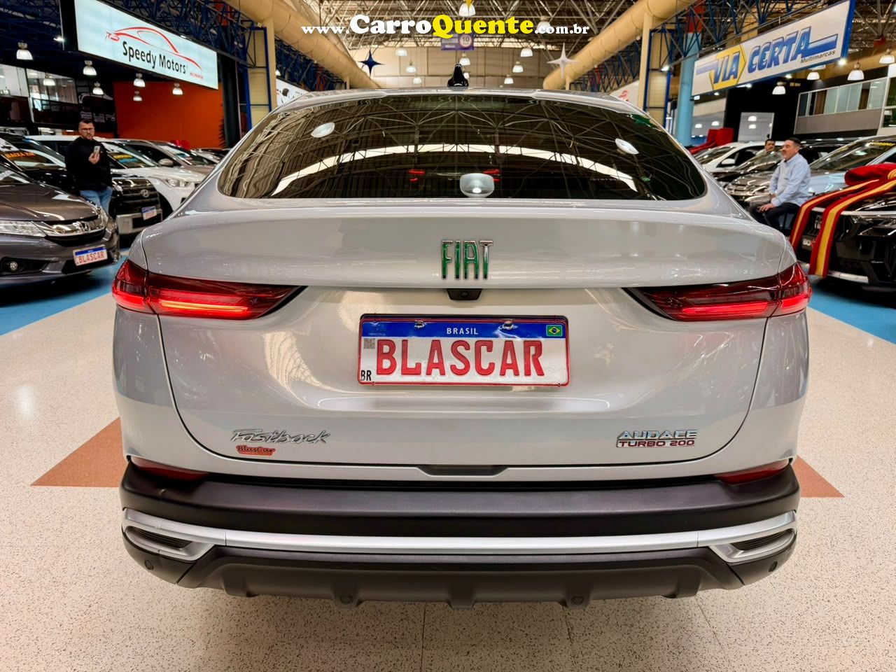 FIAT FASTBACK 1.0 TURBO 200 AUDACE 2025 - Loja