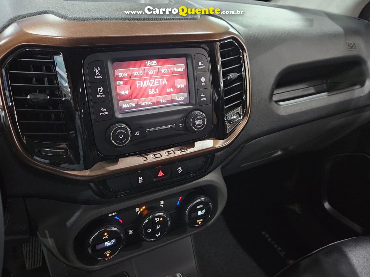 FIAT TORO 2.0 TURBO DIESEL VOLCANO 4x4 2017 - Loja